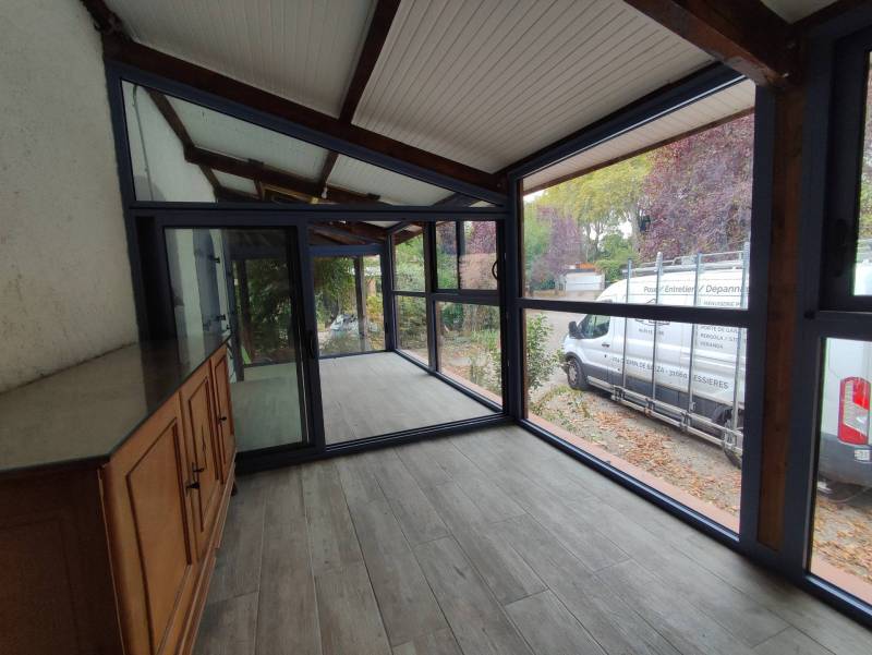 Fabrication et installation de véranda aluminium sur mesure à Muret près de Toulouse : luminosité et isolation garanties